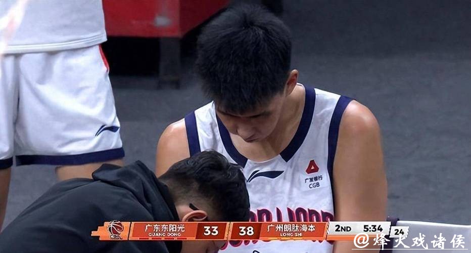 CBA广东德比广东宏远9385再次击败广州龙狮，取得赛季开局五连胜，杜锋证明徐昕多长时间上场都难阻宏远获胜